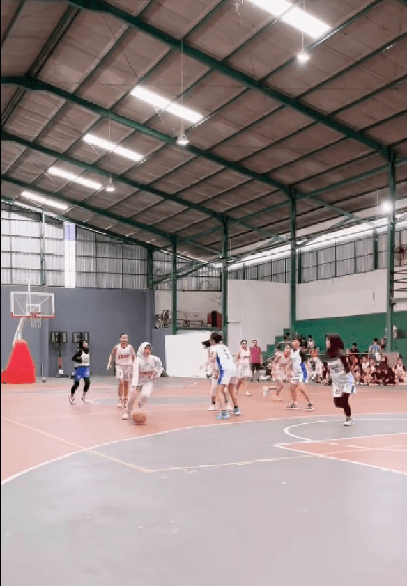 Team huddle during a basketball coaching session